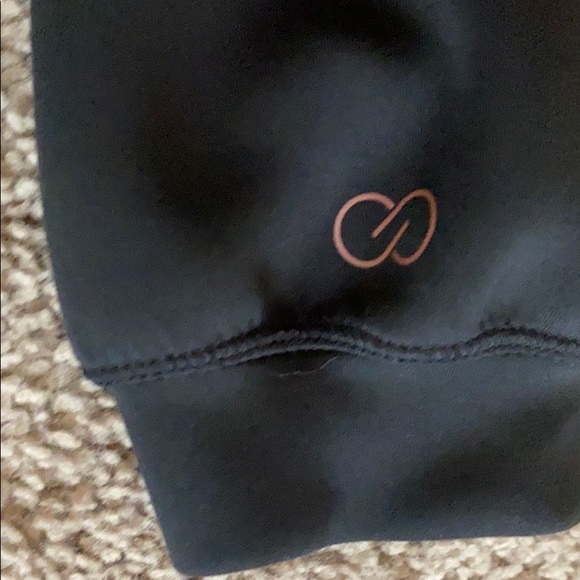 Calia Mesh back long sleeve - Picture 2 of 4